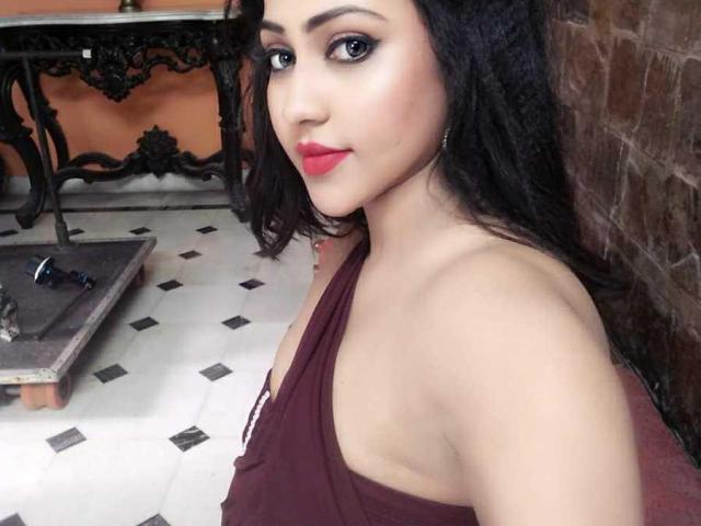 Call Girls Services In Noida sector 62 तुरंत बुकिंग ╔═.☎(9958✅626694)══╗