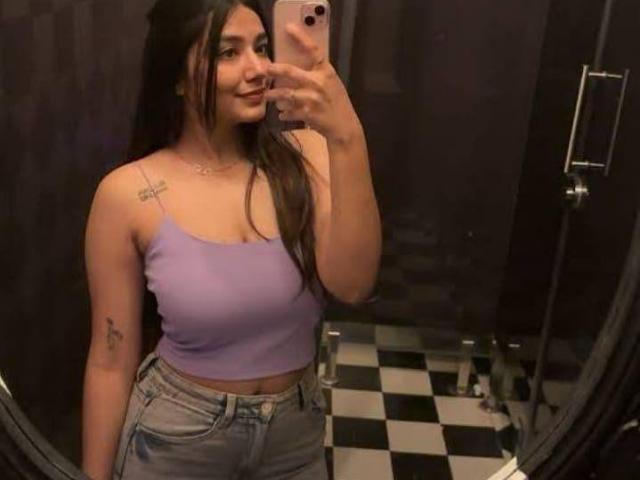 Call Girls in Noida Sector 50 Metro Station 9220134599 Escorts Service