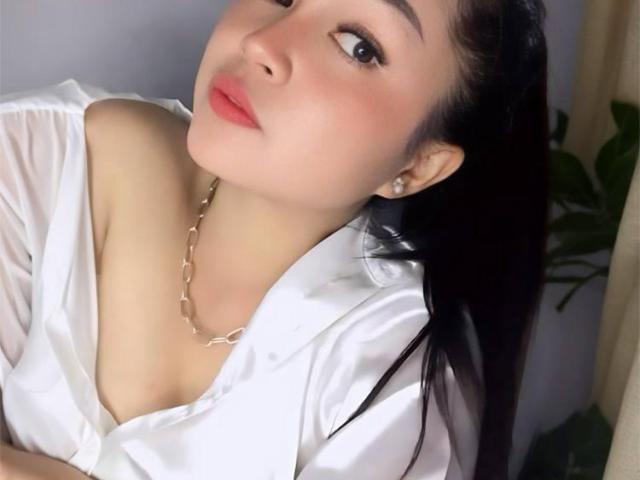 Call, Girls In Omega II Greater Noida 9990411176- Female Escorts Service In Delhi/NCR
