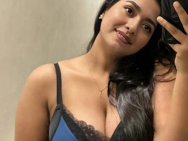 Young Call Girls in Hazrat Nizamuddin railway station | 9990400263