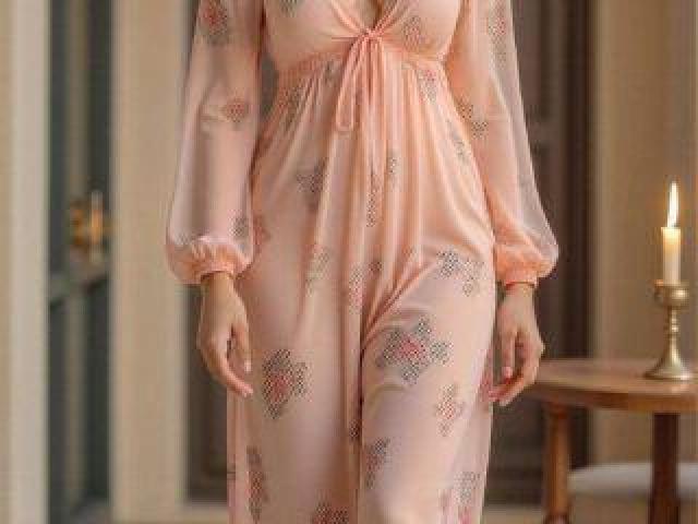DLF Phase 2 Gurgaon Call Girls Available 935–40 vi 65-851Enjoy ...